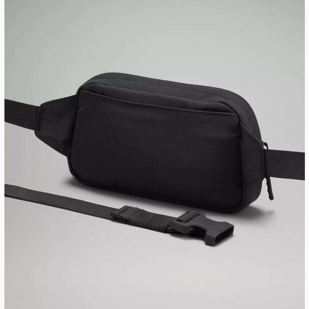 Lululemon Mini Belt Bag - Picture 10 of 11